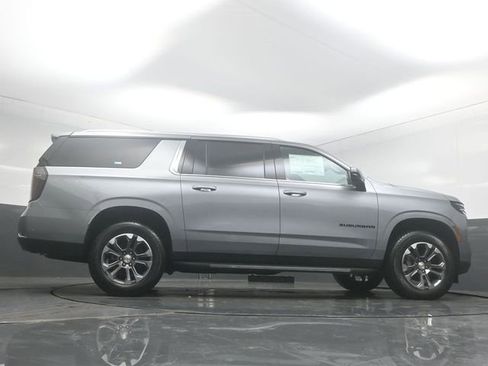New 2026 Chevrolet Suburban LS w/ LPO, Dark Essentials Package AWD/4WD image 32