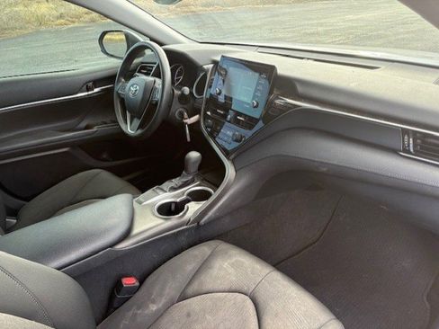 Used 2022 Toyota Camry LE image 17