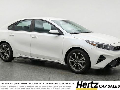 Used 2024 Kia Forte LXS image 1