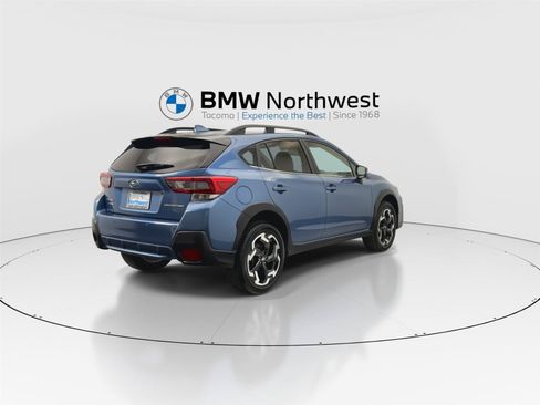 Used 2021 Subaru Crosstrek 2.5i Limited w/ Moonroof Package 2 AWD/4WD image 3