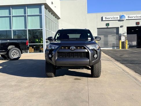 Used 2018 Toyota 4Runner SR5 image 2