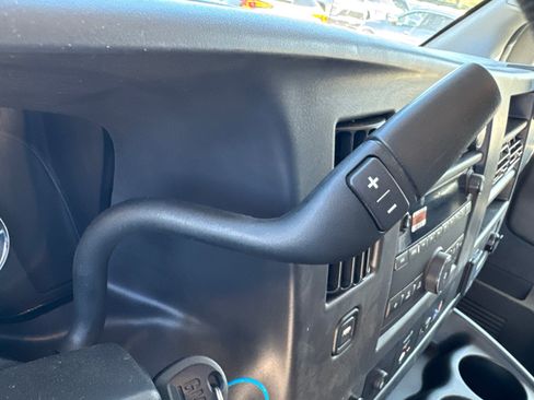 New 2025 GMC Savana 2500 w/ Driver Convenience Package RWD image 32