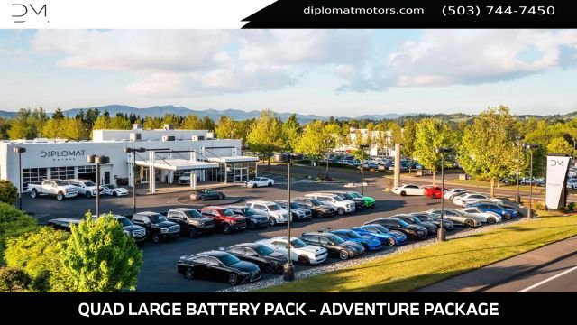 Used 2024 Rivian R1S Adventure Quad AWD/4WD image 2