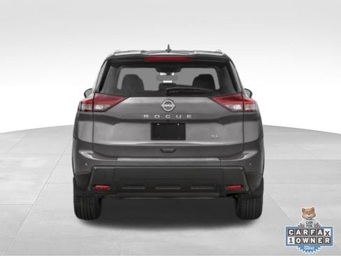 Certified 2025 Nissan Rogue SL w/ SL Premium Package FWD image 43