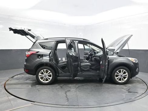 Used 2017 Ford Escape SE w/ Equipment Group 201A AWD/4WD image 53