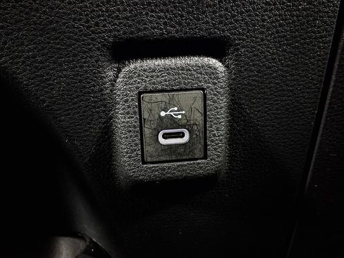 Used 2024 Toyota Corolla LE image 12