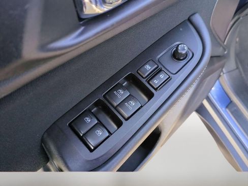 Used 2019 Subaru Outback 2.5i Premium image 13