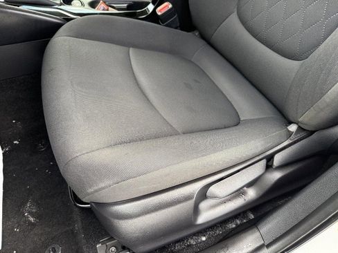 Used 2022 Toyota Corolla LE w/ LE Convenience Package image 17