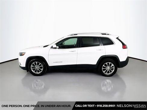 Used 2019 Jeep Cherokee Latitude Plus image 8