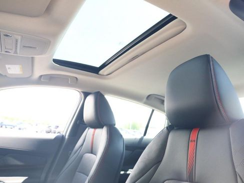 New 2026 Nissan Sentra SR w/ SR Premium Package FWD image 19