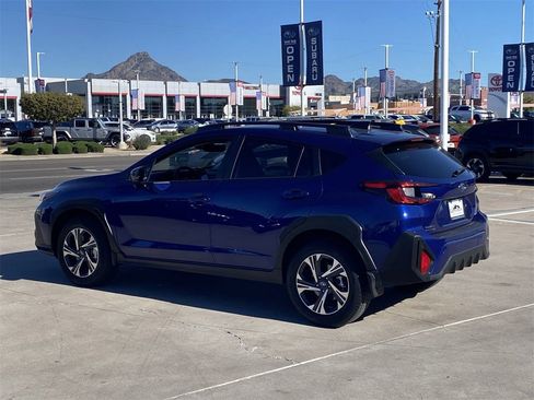 Used 2024 Subaru Crosstrek 2.0i Premium image 4