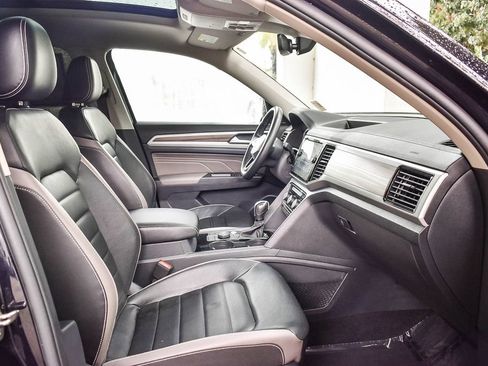 Used 2021 Volkswagen Atlas SEL Premium AWD/4WD image 16