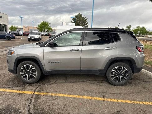 Used 2023 Jeep Compass Limited AWD/4WD image 10