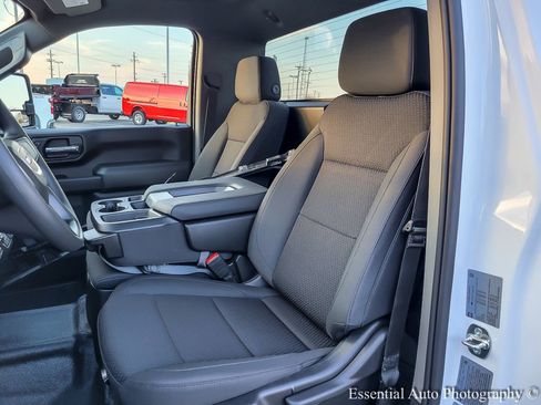 New 2026 GMC Sierra 2500 Pro w/ Convenience Package image 8