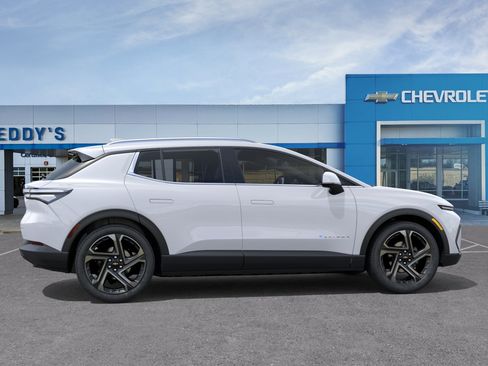 New 2026 Chevrolet Equinox EV LT w/ Convenience Package II FWD image 6