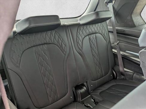 Certified 2025 BMW X7 M60i w/ Climate Comfort Package image 22