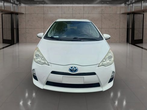 Used 2012 Toyota Prius C Three image 9