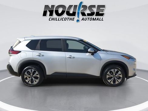 Used 2023 Nissan Rogue SV FWD image 9