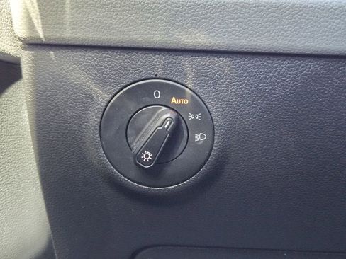 Used 2023 Volkswagen Taos S image 26