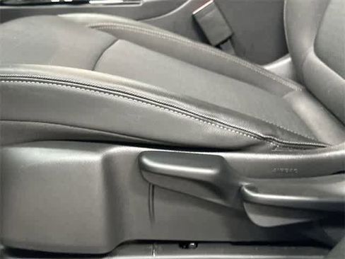 Used 2025 Buick Encore GX Preferred image 28