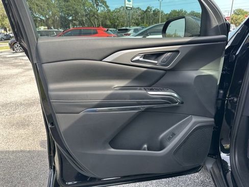 New 2026 Chevrolet Traverse LT w/ Midnight/Sport Edition image 11