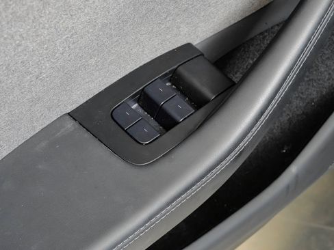 Used 2024 Tesla Model 3 Standard Range RWD image 38