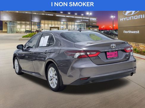 Used 2023 Toyota Camry LE FWD image 7