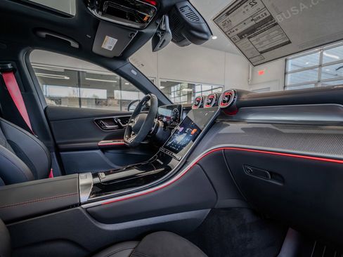 Used 2026 Mercedes-Benz GLC 43 AMG 4MATIC Coupe image 16