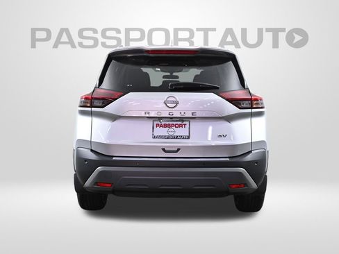 Used 2023 Nissan Rogue SV w/ SV Premium B Package image 9