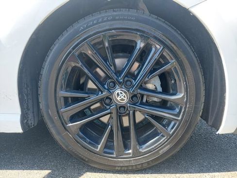Certified 2025 Toyota Camry SE FWD image 32