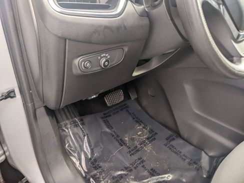 Certified 2021 Chevrolet Equinox LS w/ LS Convenience Package image 17