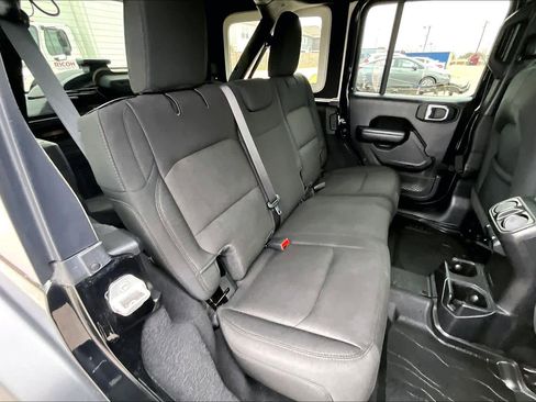 Used 2021 Jeep Wrangler Unlimited Sport image 19