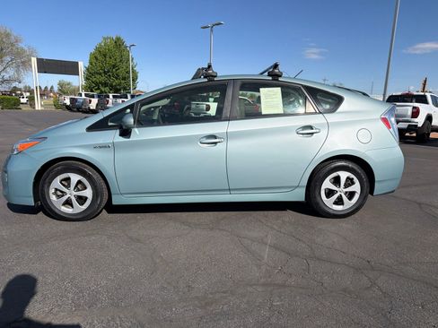 Used 2015 Toyota Prius Two FWD image 6