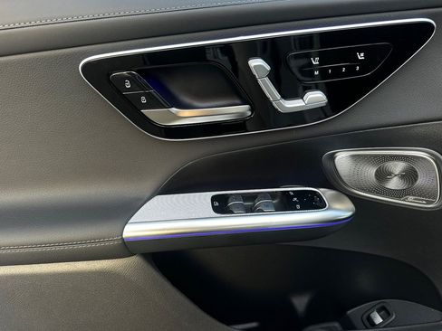 New 2026 Mercedes-Benz GLC 300 image 22