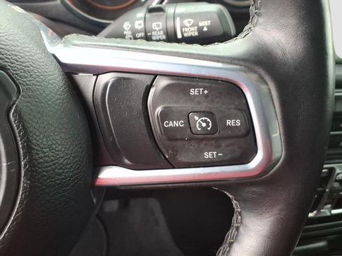 Used 2021 Jeep Wrangler Unlimited Sahara image 21