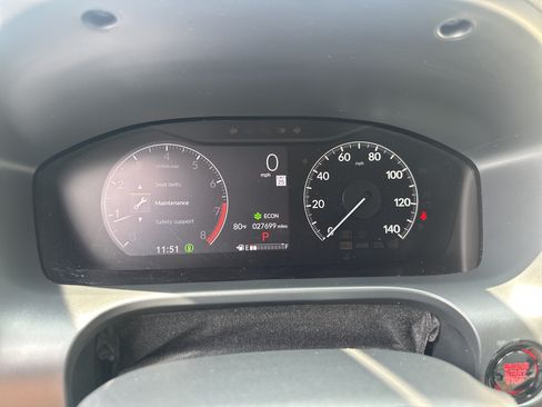 Used 2023 Honda HR-V LX image 16