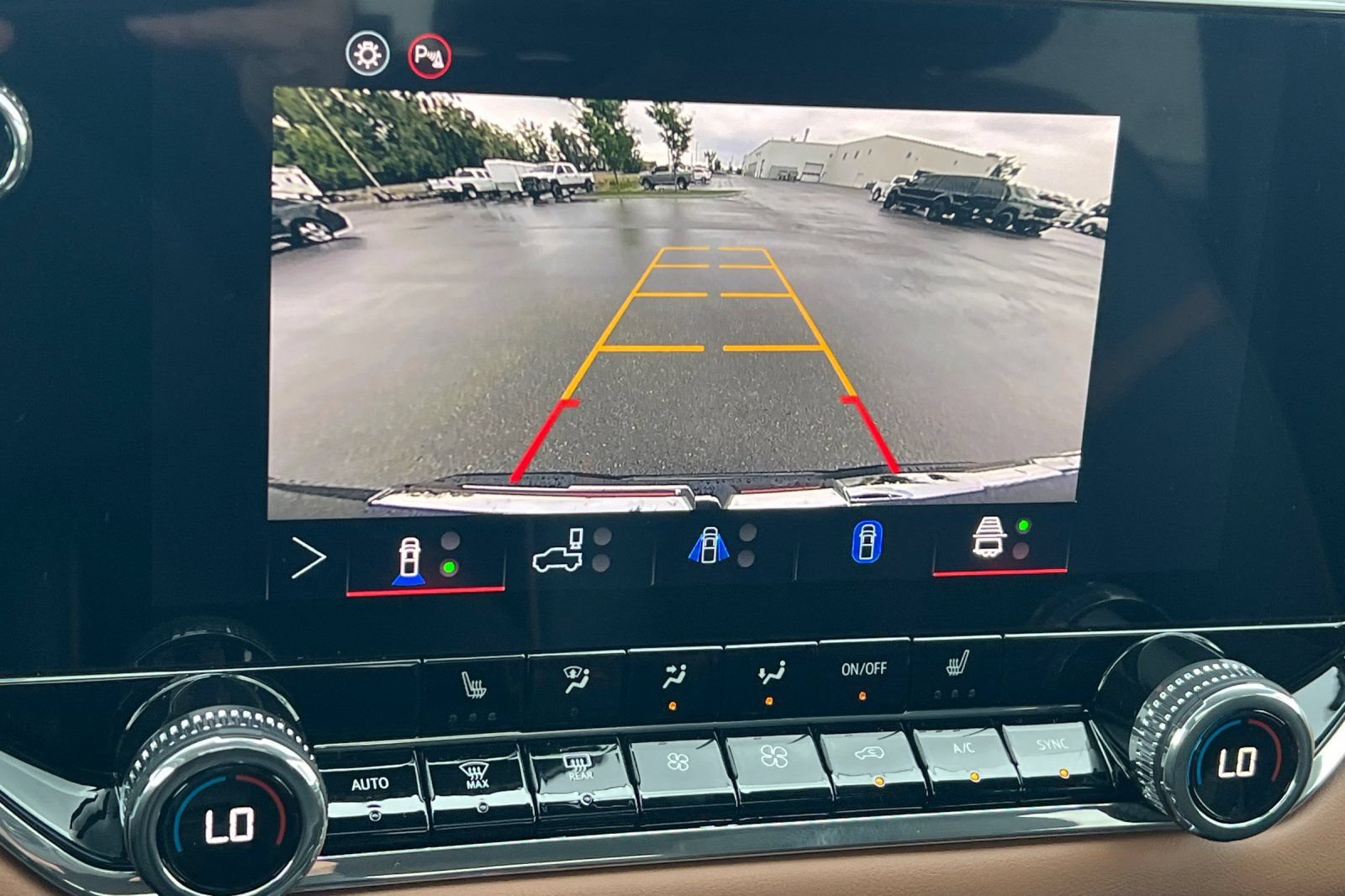 New 2026 GMC Canyon AT4 w/ Technology Plus Package AWD/4WD image 16
