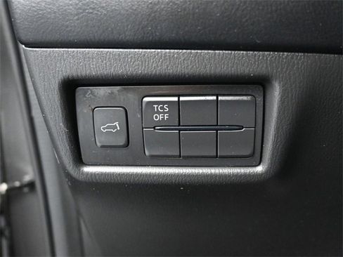 Used 2017 MAZDA CX-5 Touring w/ Preferred Equipment Package image 17