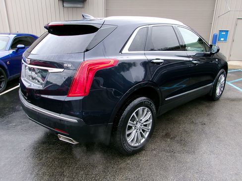 Used 2017 Cadillac XT5 Luxury AWD/4WD image 5