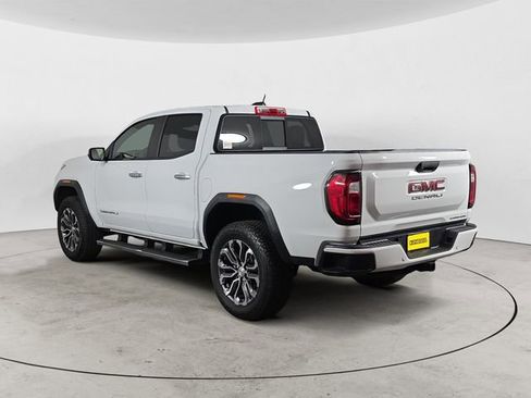 Used 2026 GMC Canyon Denali AWD/4WD image 3