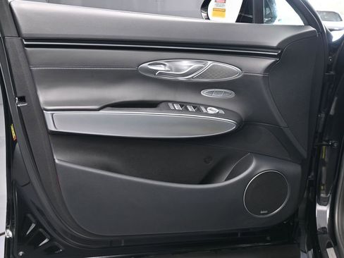 Used 2022 Genesis GV70 2.5T w/ Select Package image 25