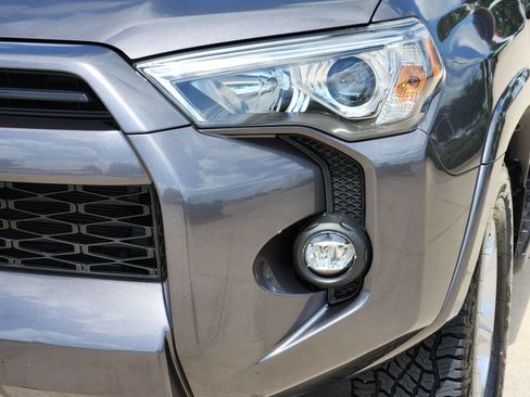Used 2022 Toyota 4Runner SR5 RWD image 10