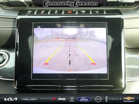 Used 2023 Jeep Grand Cherokee Altitude image 17