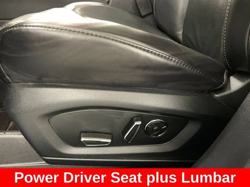 Used 2020 Ford Explorer Platinum w/ Premium Technology Package AWD/4WD image 12