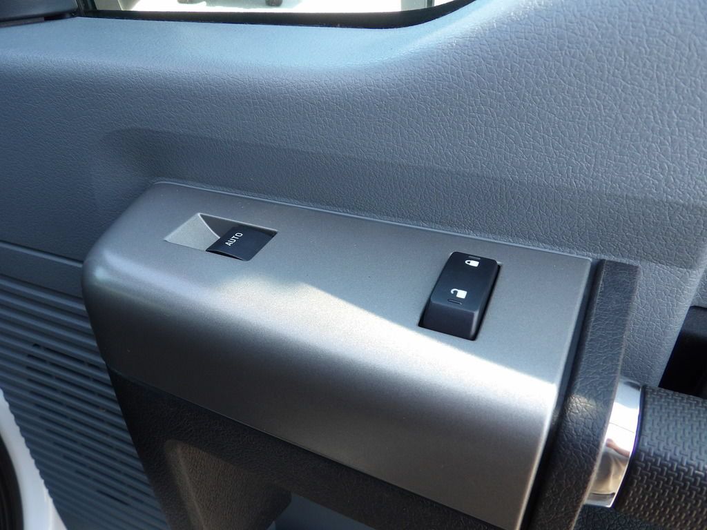 Used 2025 Ford F650 2WD Regular Cab Super Duty image 40