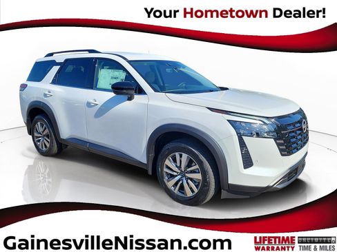 New 2026 Nissan Pathfinder SL AWD/4WD image 1