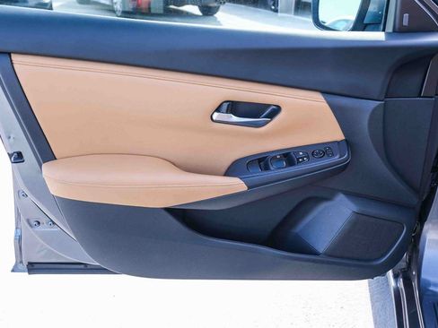 Used 2023 Nissan Sentra SV w/ SV Premium Package FWD image 23