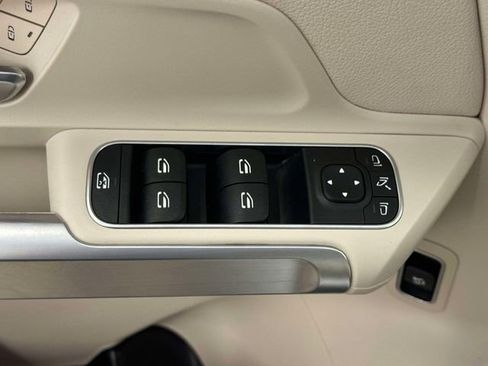 Certified 2022 Mercedes-Benz GLB 250 4MATIC image 19