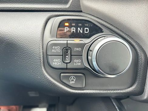 New 2026 RAM 1500 4x4 Crew Cab image 27