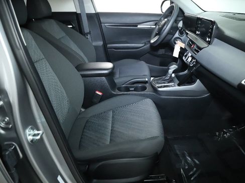 Used 2024 Kia Seltos LX AWD/4WD image 34